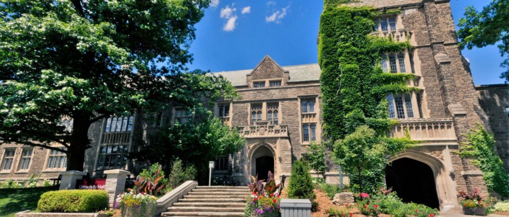Đại học McMaster Canada