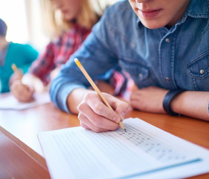 quy-doi-diem-ielts-sang-diem-thi-dai-hoc